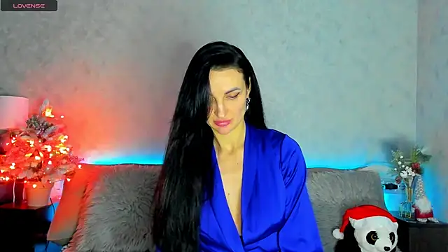 Snapshot of Tina_Mart chatting on December 17, 2025, 9:10 pm Tina Mart online show from December 17, 2025, 9:10 pm