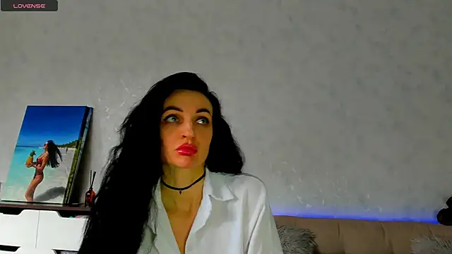 Snapshot of Tina_Mart chatting on April 21, 2026, 7:03 am Tina Mart online show from April 21, 2026, 7:03 am