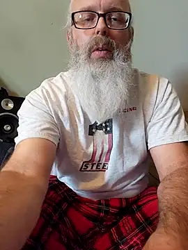 Snapshot of HardSteele97 chatting on April 26, 2026, 3:32 pm HardSteele97 online show from April 26, 2026, 3:32 pm