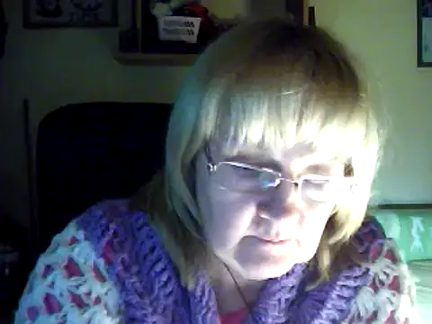 Snapshot of Violet5364 chatting on February 12, 2025, 7:13 pm Violet5364 online show from February 12, 2025, 7:13 pm