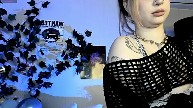 marynixoxo online show from February 25, 2025, 2:47 am