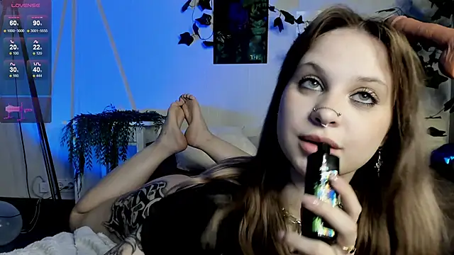 marynixoxo online show from March 4, 2025, 5:11 am