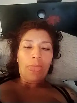 Cielo carpentier69 online show from April 16, 2026, 9:39 pm