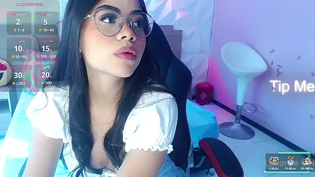 Sussan love01 online show from February 13, 2025, 1:26 pm