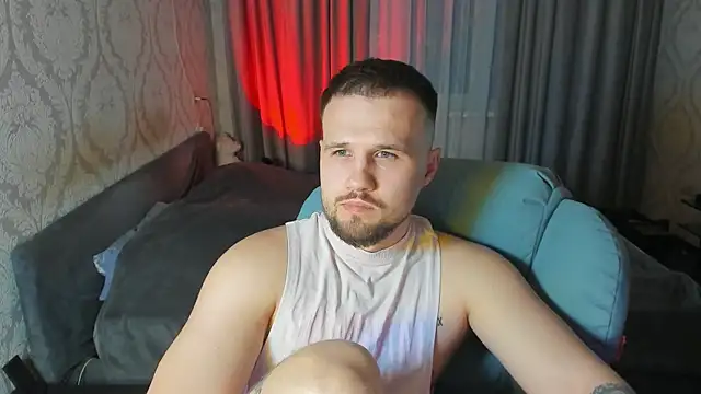 Snapshot of Vladik_b chatting on May 28, 2026, 6:38 pm Vladik b online show from May 28, 2026, 6:38 pm