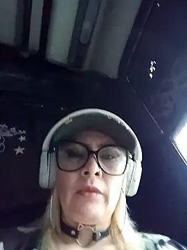 CandieGilson   online show from February 13, 2026, 11:39 am