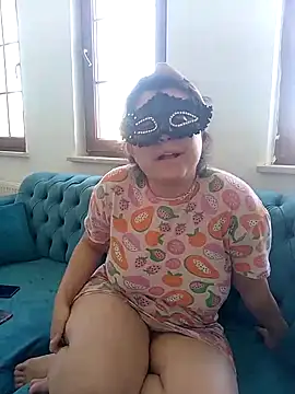 Snapshot of Dora06 chatting on October 5, 2025, 10:46 am Dora06 online show from October 5, 2025, 10:46 am