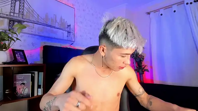 Snapshot of Ianwayne chatting on March 22, 2025, 2:48 am Ianwayne online show from March 22, 2025, 2:48 am