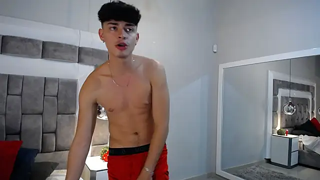 Snapshot of DrakeCollinss chatting on February 14, 2025, 10:47 pm DrakeCollinss online show from February 14, 2025, 10:47 pm