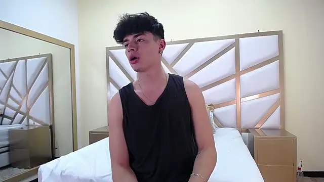 Snapshot of DrakeCollinss chatting on March 12, 2025, 2:09 am DrakeCollinss online show from March 12, 2025, 2:09 am