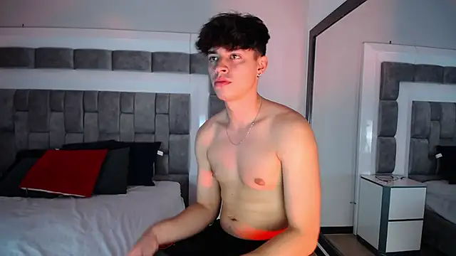 Snapshot of DrakeCollinss chatting on March 15, 2025, 8:10 pm DrakeCollinss online show from March 15, 2025, 8:10 pm