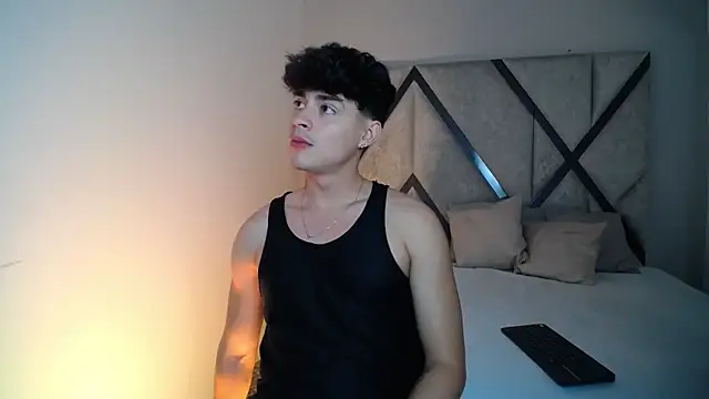 Snapshot of DrakeCollinss chatting on March 16, 2025, 8:54 pm DrakeCollinss online show from March 16, 2025, 8:54 pm