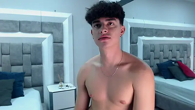 Snapshot of DrakeCollinss chatting on March 18, 2025, 7:31 pm DrakeCollinss online show from March 18, 2025, 7:31 pm