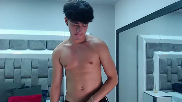 Snapshot of DrakeCollinss chatting on March 20, 2025, 1:46 am DrakeCollinss online show from March 20, 2025, 1:46 am