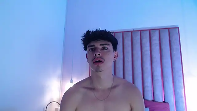 Snapshot of DrakeCollinss chatting on September 29, 2025, 11:59 am DrakeCollinss online show from September 29, 2025, 11:59 am