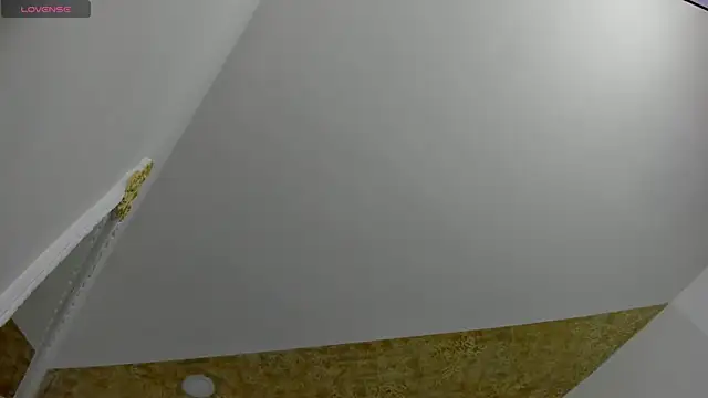 EmiliaRose  online show from February 22, 2026, 8:18 pm