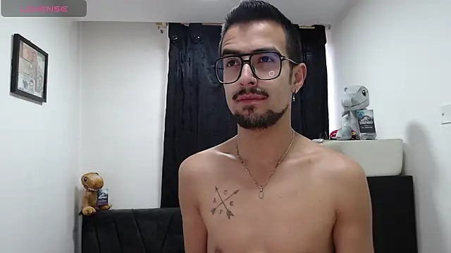 Snapshot of Demian_val chatting on February 17, 2026, 12:12 pm Demian val online show from February 17, 2026, 12:12 pm