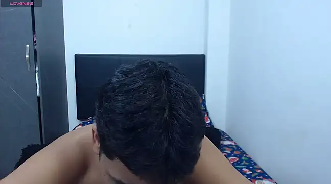 David Gil19 online show from March 19, 2025, 8:01 am