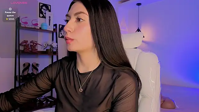 Miller Vanessa  online show from February 10, 2026, 8:35 pm