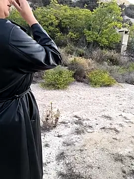 Mona Plus online show from October 4, 2025, 6:44 am