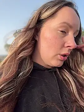 Mona Plus online show from April 10, 2026, 6:51 am