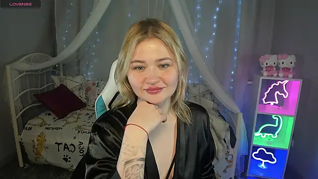 Snapshot of MargoBryan chatting on February 21, 2025, 9:22 pm MargoBryan online show from February 21, 2025, 9:22 pm