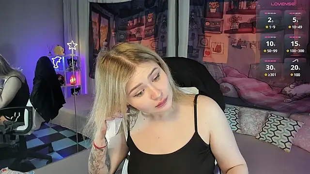 Snapshot of MargoBryan chatting on February 27, 2025, 9:25 pm MargoBryan online show from February 27, 2025, 9:25 pm