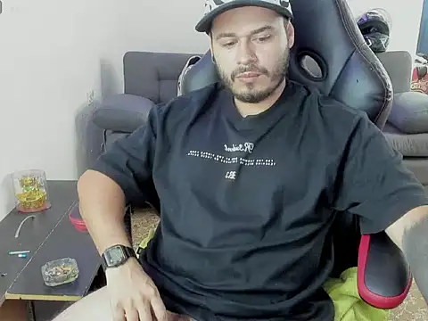 ragnar lothbrok777 online show from April 2, 2026, 7:44 pm