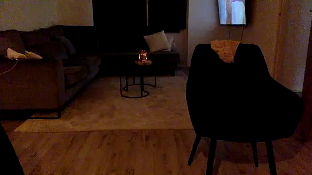 Bleueyez007 online show from February 22, 2025, 9:48 pm