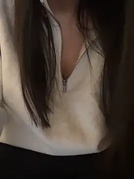 Snapshot of ruru-3 chatting on February 14, 2025, 1:34 am ruru-3 online show from February 14, 2025, 1:34 am