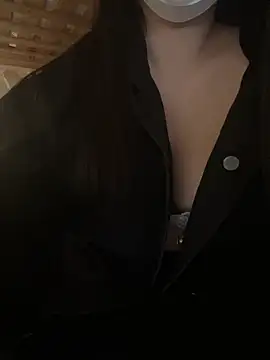 Snapshot of ruru-3 chatting on February 17, 2025, 2:20 am ruru-3 online show from February 17, 2025, 2:20 am