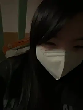 Snapshot of ruru-3 chatting on March 19, 2025, 1:07 pm ruru-3 online show from March 19, 2025, 1:07 pm