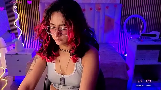 kristen tay online show from March 29, 2026, 3:28 am