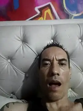 Aruka2013 online show from February 19, 2025, 8:01 am