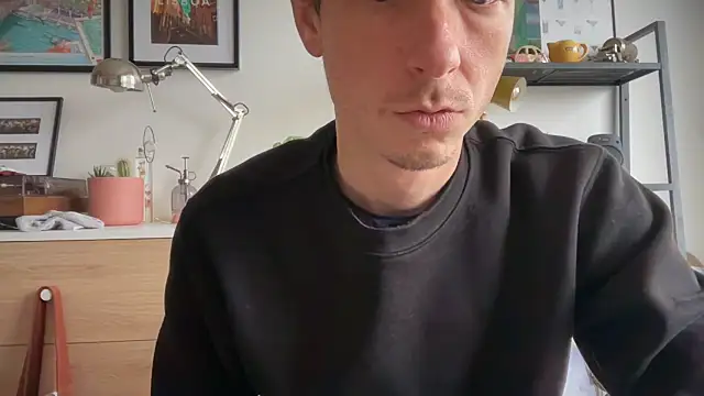 Snapshot of MikymikeBBWD chatting on November 11, 2025, 11:43 am MikymikeBBWD online show from November 11, 2025, 11:43 am