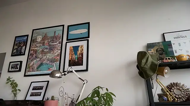 Snapshot of MikymikeBBWD chatting on November 27, 2025, 11:45 am MikymikeBBWD online show from November 27, 2025, 11:45 am