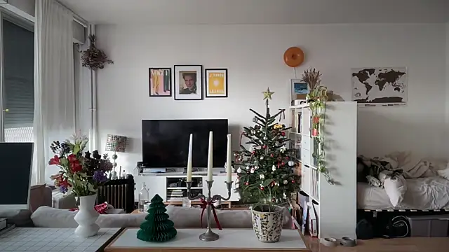 Snapshot of MikymikeBBWD chatting on December 4, 2025, 12:47 pm MikymikeBBWD online show from December 4, 2025, 12:47 pm