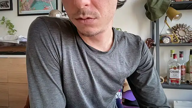 Snapshot of MikymikeBBWD chatting on December 16, 2025, 11:15 am MikymikeBBWD online show from December 16, 2025, 11:15 am