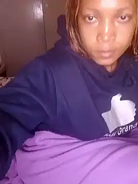 ChloeBab online show from November 17, 2025, 7:03 am