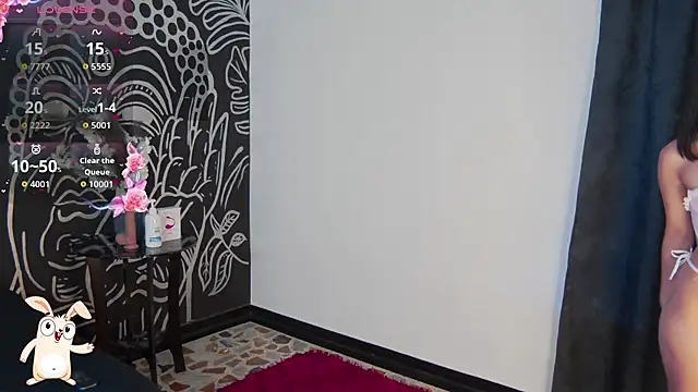 Arii moon online show from October 22, 2025, 7:57 pm