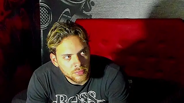 Snapshot of arnold_bekam chatting on February 14, 2025, 7:23 pm arnold bekam online show from February 14, 2025, 7:23 pm