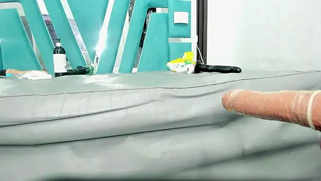 Snapshot of ebony_valentina chatting on February 27, 2025, 9:43 am ebony valentina online show from February 27, 2025, 9:43 am