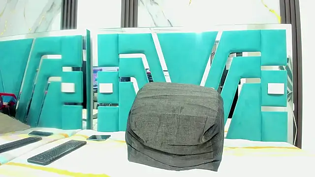 Snapshot of ebony_valentina chatting on September 19, 2025, 1:51 am ebony valentina online show from September 19, 2025, 1:51 am