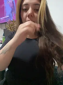  ivyginger online show from December 17, 2025, 8:37 pm