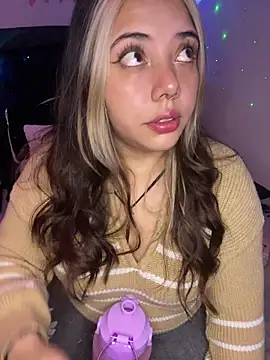  ivyginger online show from March 3, 2026, 10:59 pm