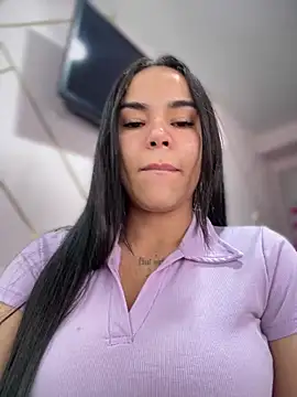 Naatalia online show from October 9, 2025, 6:17 pm