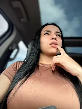 Naatalia online show from January 8, 2026, 8:11 pm