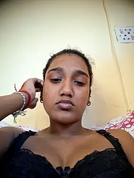 indianpink lips online show from November 14, 2025, 12:37 pm