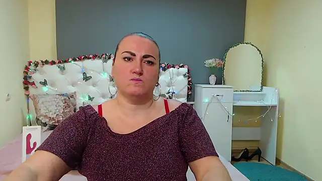 DianaMGG online show from March 6, 2026, 6:48 pm