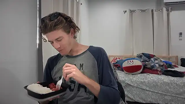 greekmythics online show from December 17, 2025, 9:43 pm